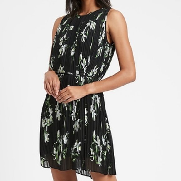Banana Republic Black Floral Pleated Mini Dress - Picture 1 of 11